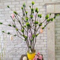 Настільний кущ із природних гілок у горщику, великоднє дерево