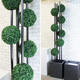 Композиция из семи искусственных шаров самшита, дерево высотой 2 метра