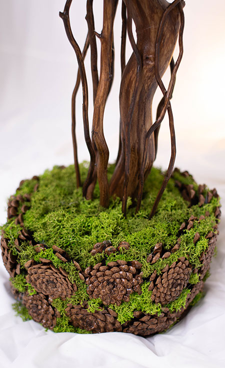 Белая сакура 74 дерево в вазоне со стабилизированным мхом