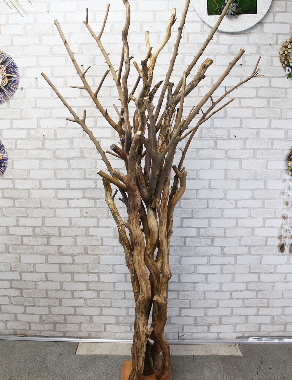 Стволы и ветки крученые для больших деревьев